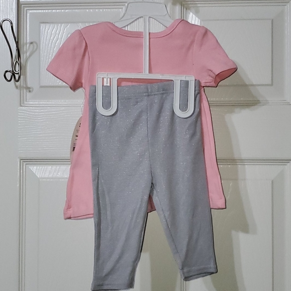 3 to 6 months baby girl 2 piece outfit - Picture 3 of 3